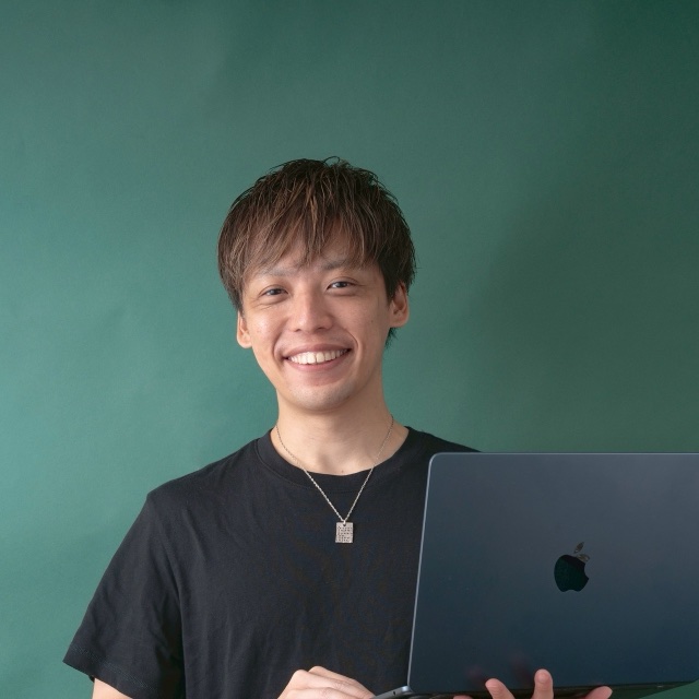 横濱 健太（マーケティング担当）